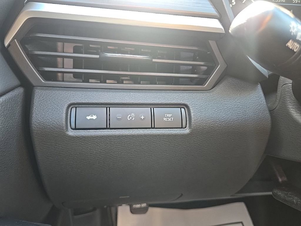 New 2025 Nissan Altima 2.5 SV w/ SV Special Edition Package FWD image 15