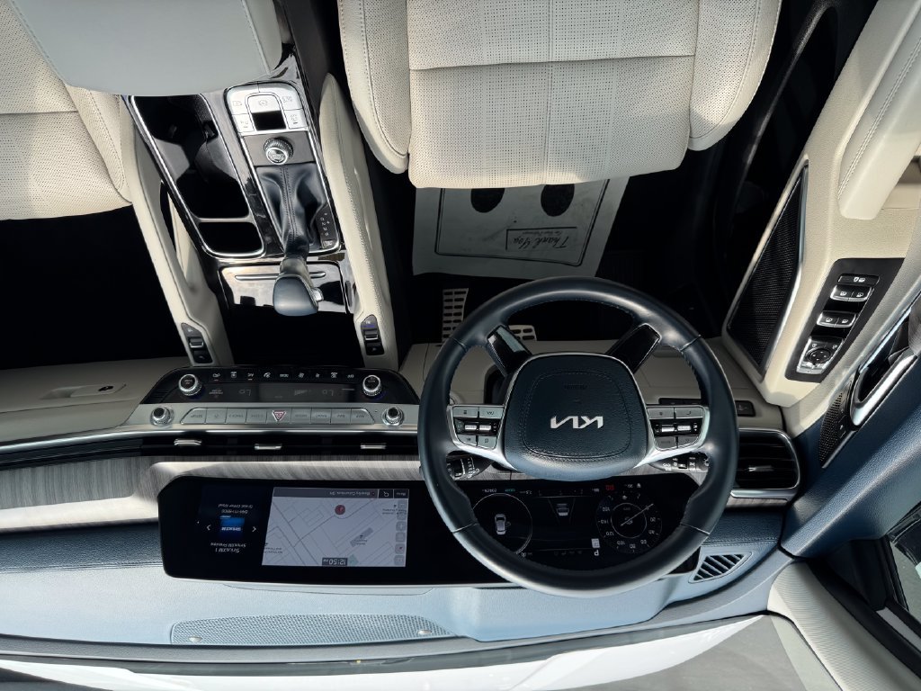 Used 2024 Kia Telluride SX FWD image 21