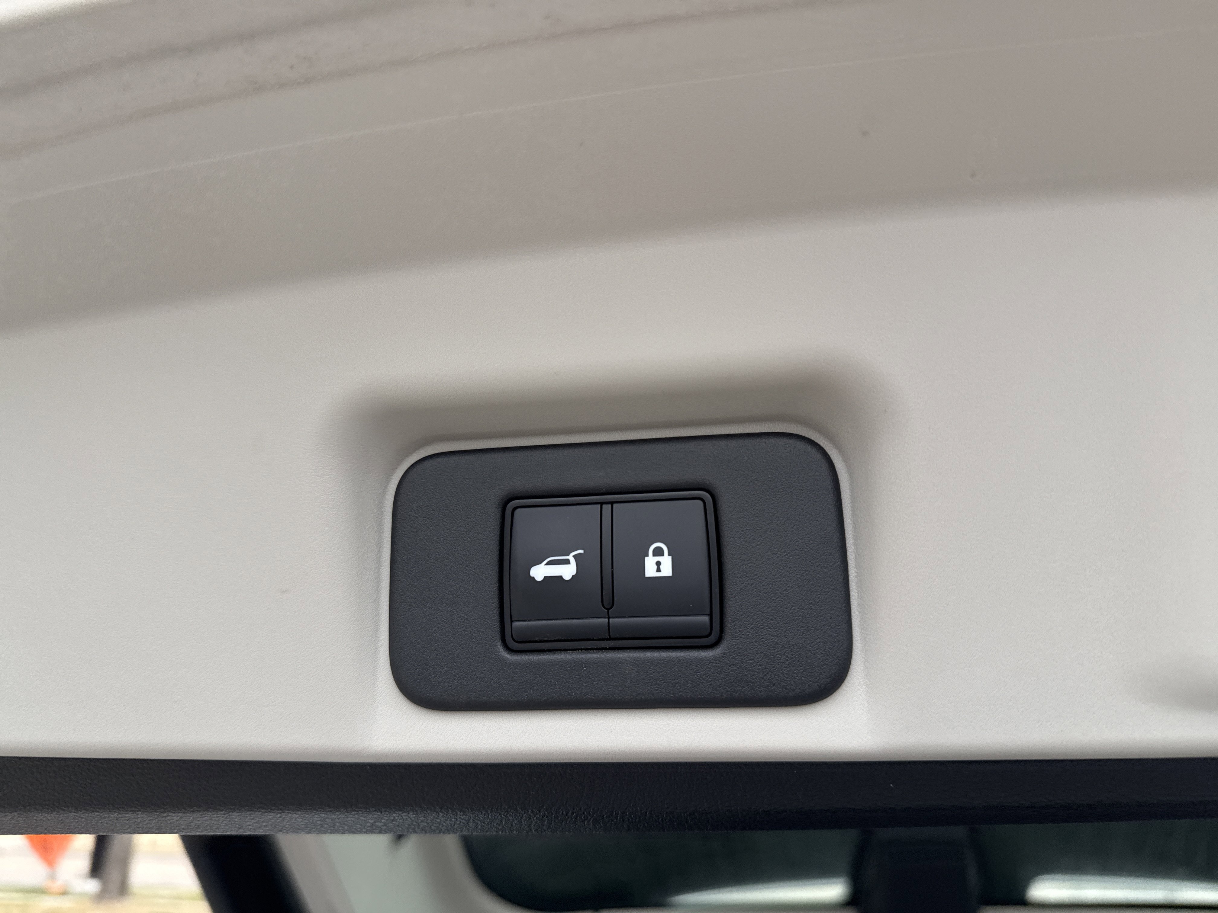 Certified 2024 Nissan Ariya AWD image 12