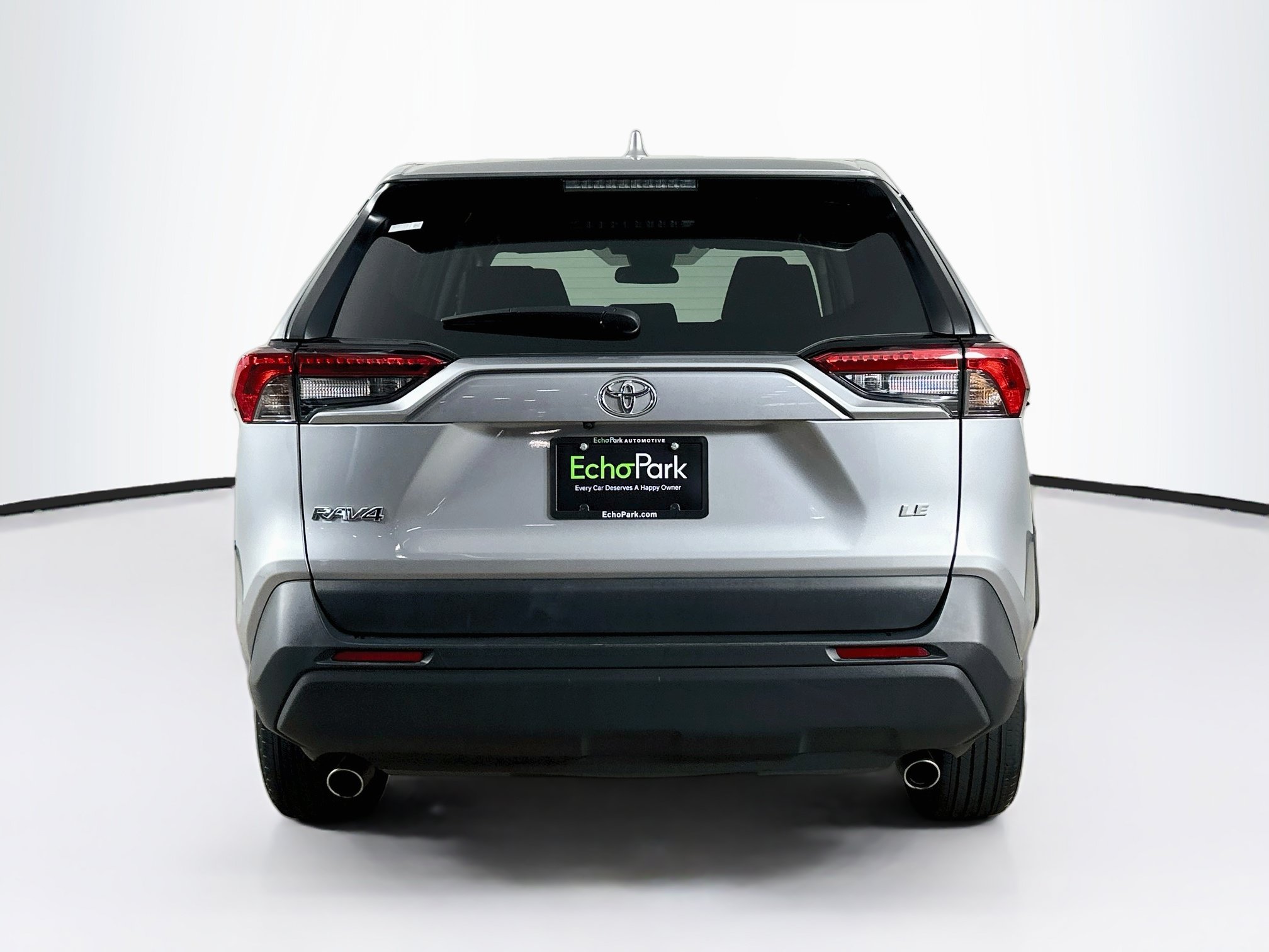 Used 2025 Toyota RAV4 LE FWD image 7