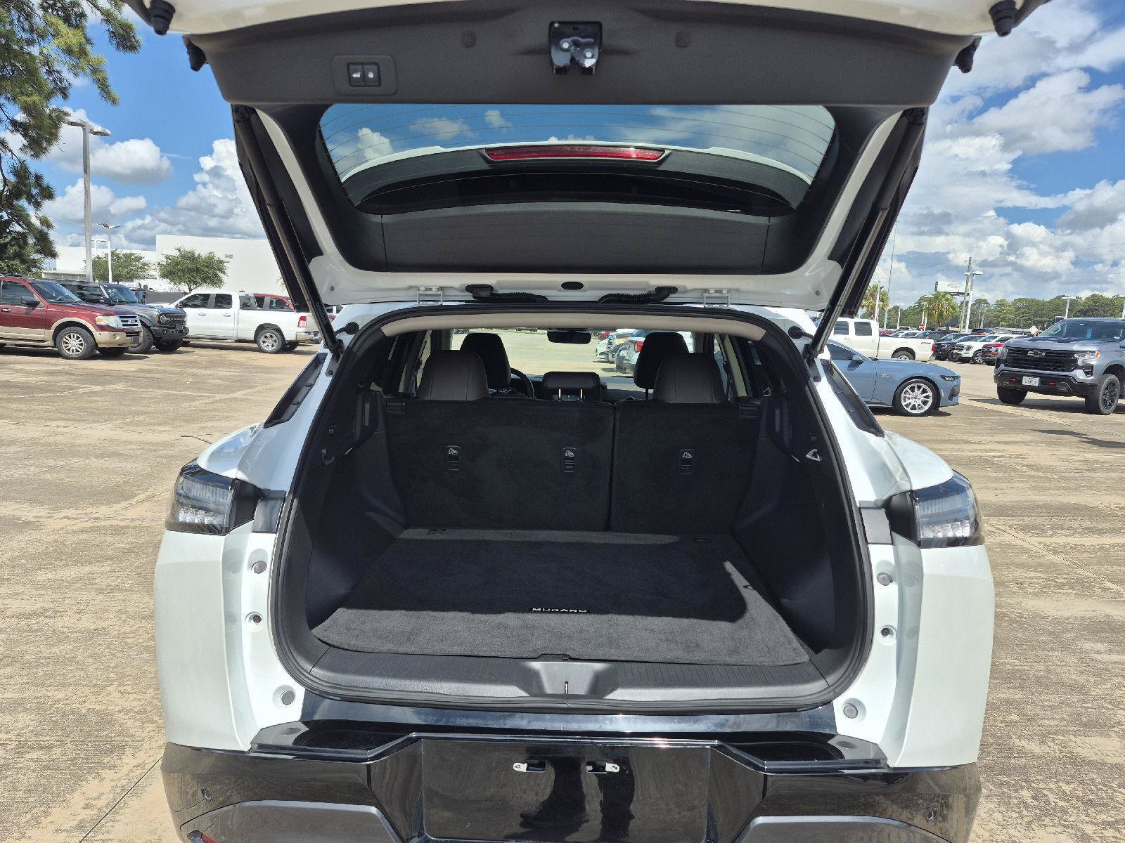 Used 2025 Nissan Murano Platinum AWD/4WD image 15