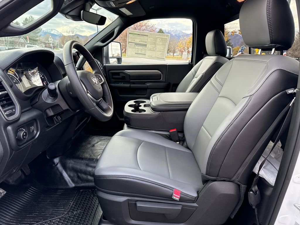 New 2026 RAM 2500 Tradesman AWD/4WD image 5