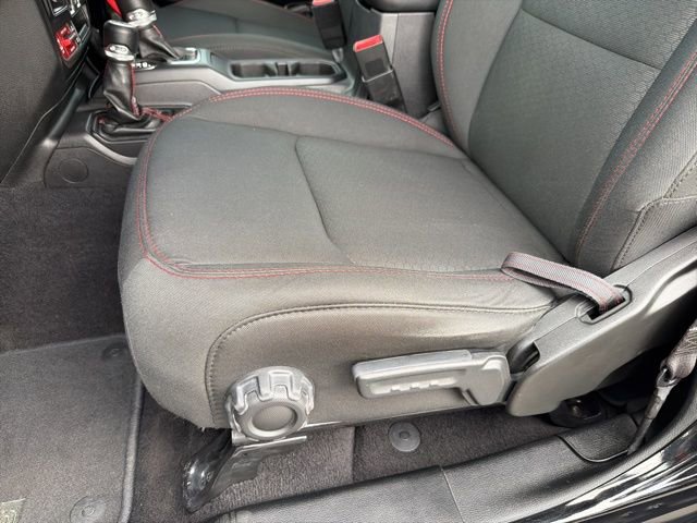 Used 2021 Jeep Wrangler Unlimited Rubicon image 24