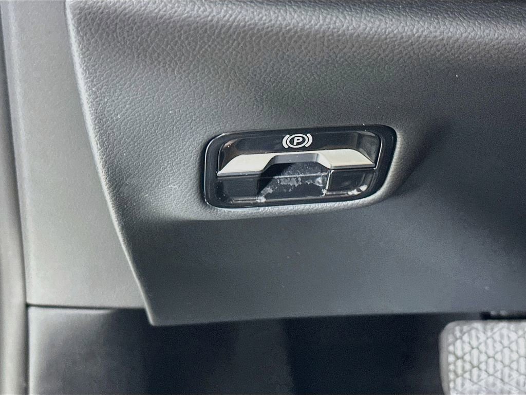 Certified 2024 Mercedes-Benz E 350 4MATIC Sedan image 10