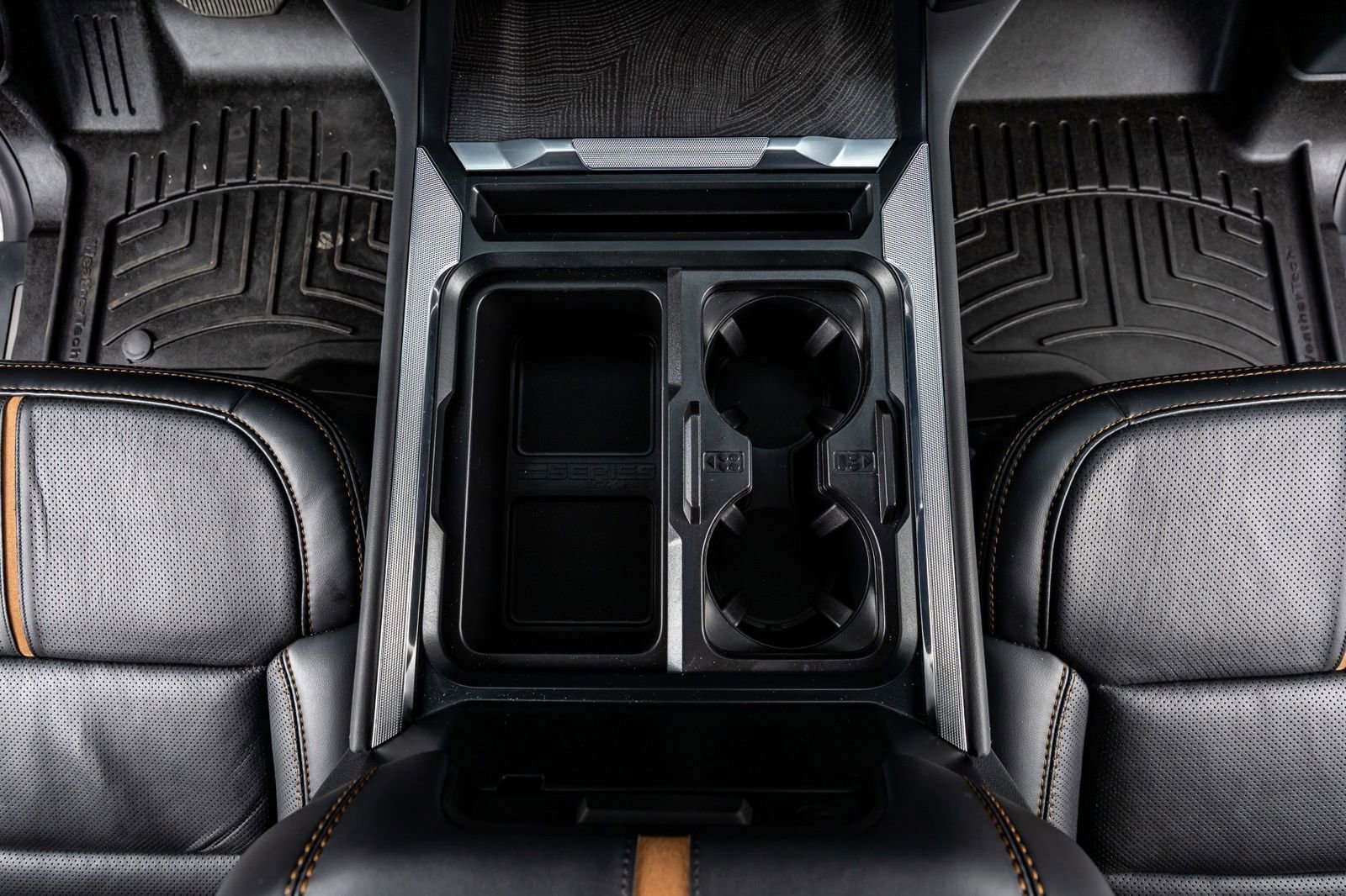 Used 2024 Ford F350 Platinum image 27