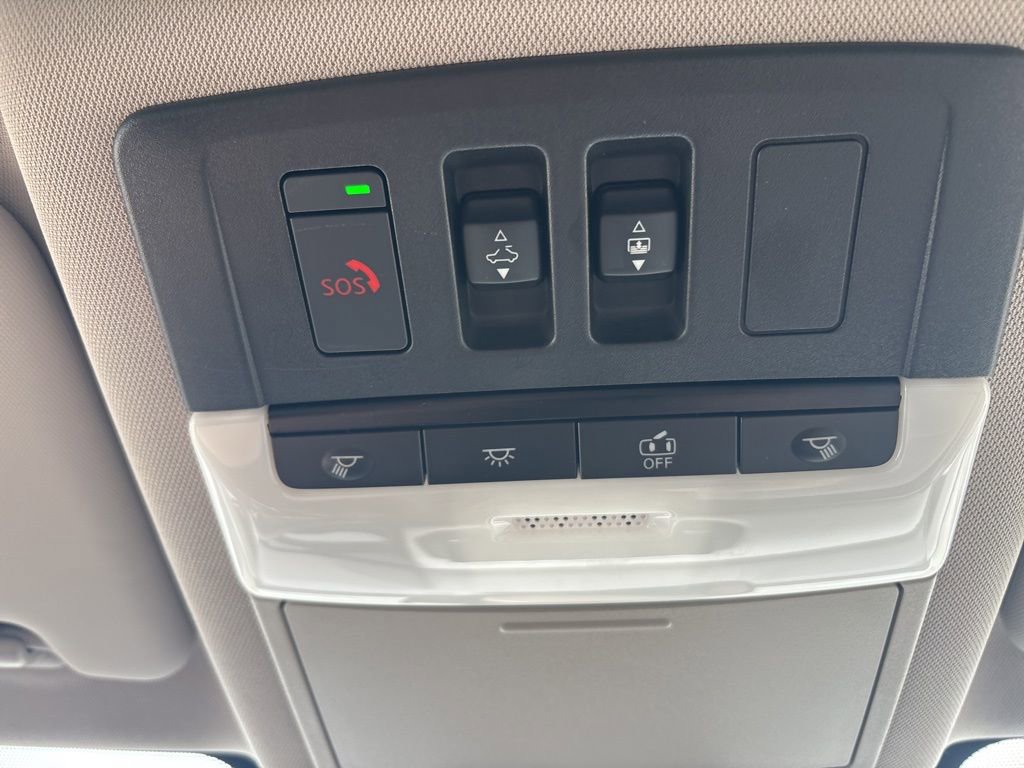 Used 2023 Nissan Rogue SV w/ SV Premium B Package AWD/4WD image 24