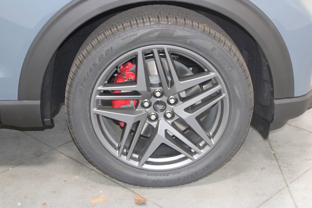 New 2026 Ford Explorer ST-Line w/ ST-Line Street Pack image 12