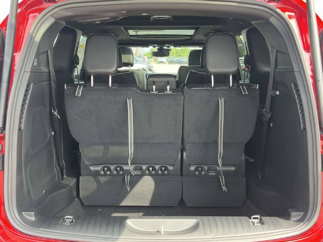 New 2027 Chrysler Pacifica Limited AWD/4WD image 18