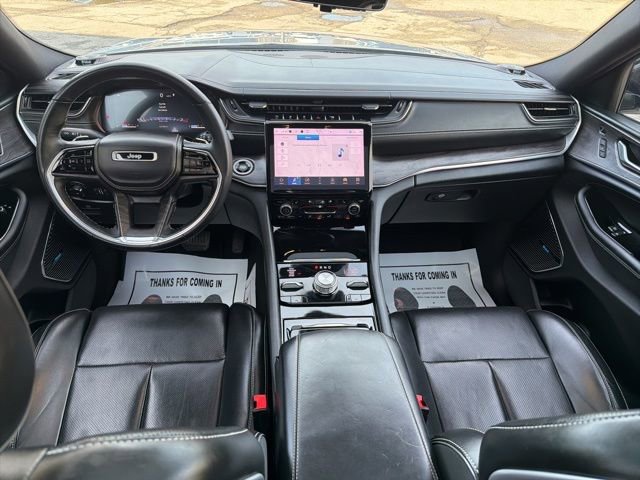 Used 2022 Jeep Grand Cherokee Overland w/ Luxury Tech Group IV image 14