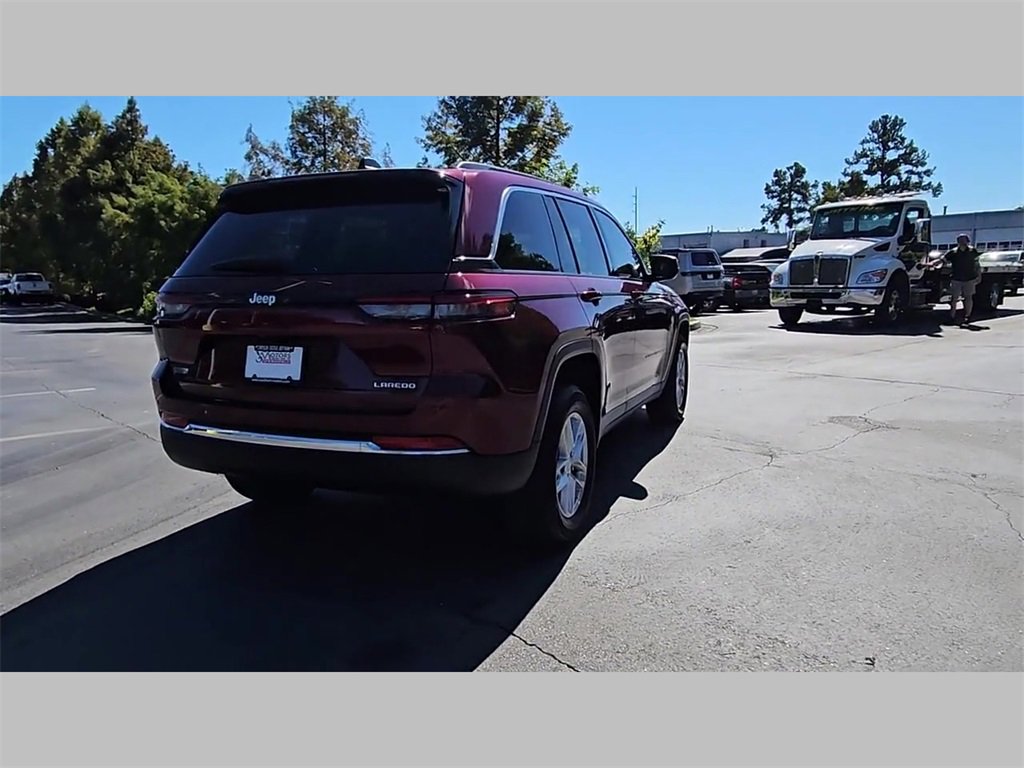 New 2025 Jeep Grand Cherokee Laredo X w/ Luxury Tech Group I image 32