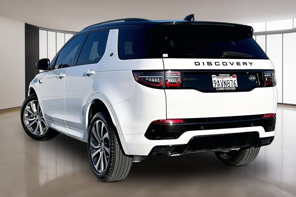 Certified 2022 Land Rover Discovery Sport SE R-Dynamic AWD/4WD image 4