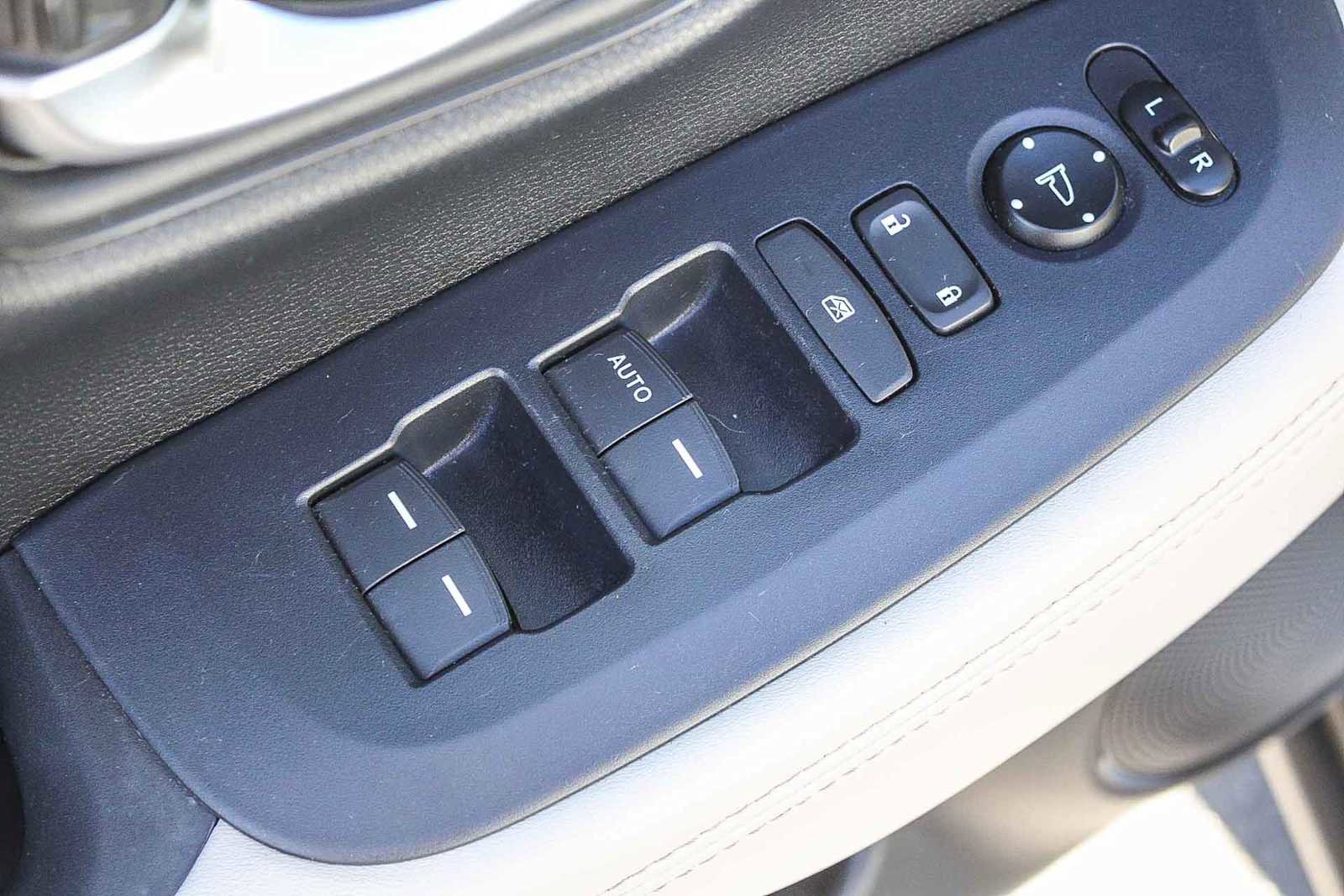 Used 2023 Honda HR-V LX image 20