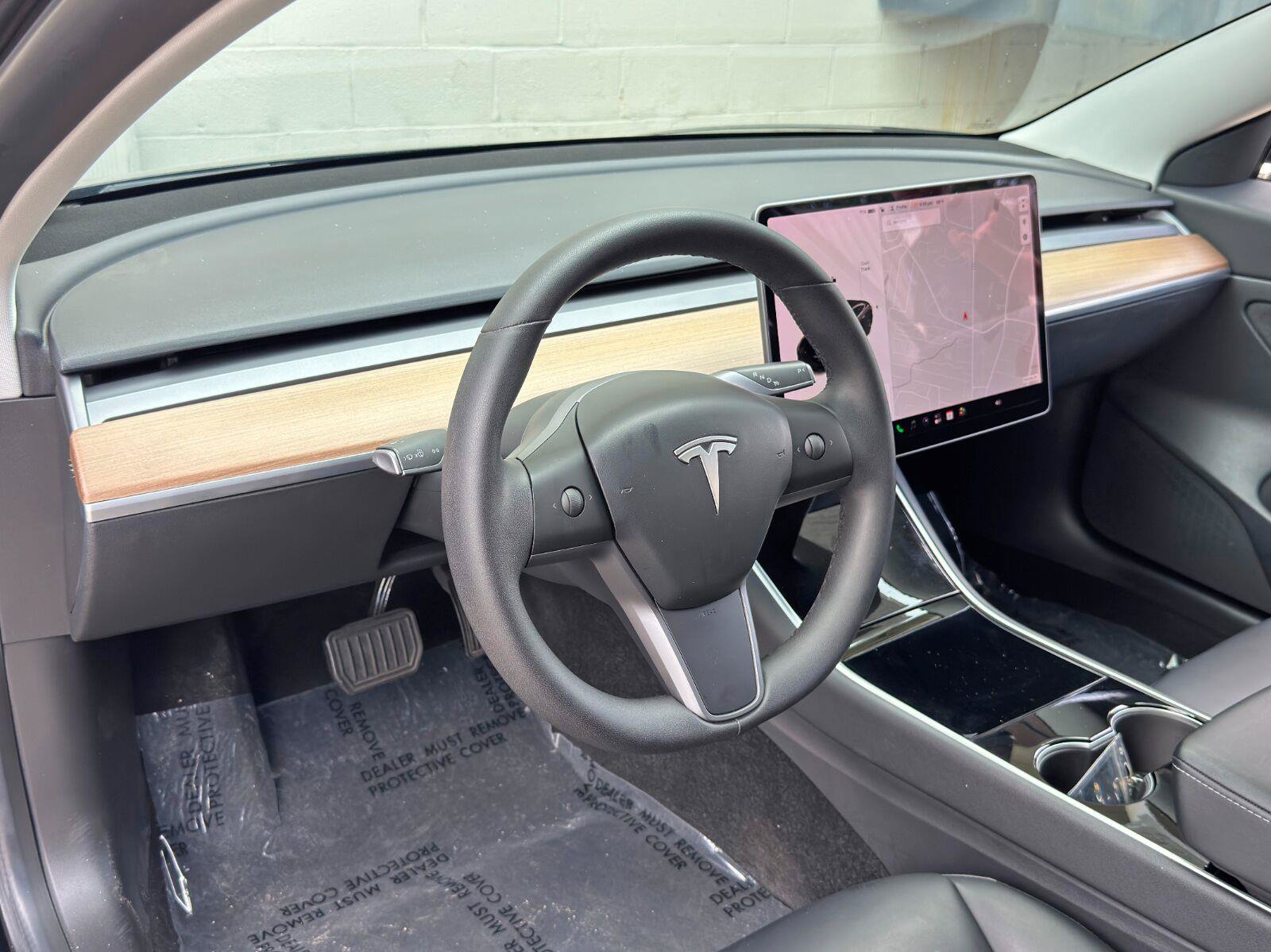 Used 2020 Tesla Model 3 Standard Range Plus RWD image 13