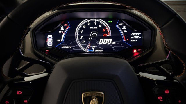 Used 2021 Lamborghini Huracan EVO RWD image 9