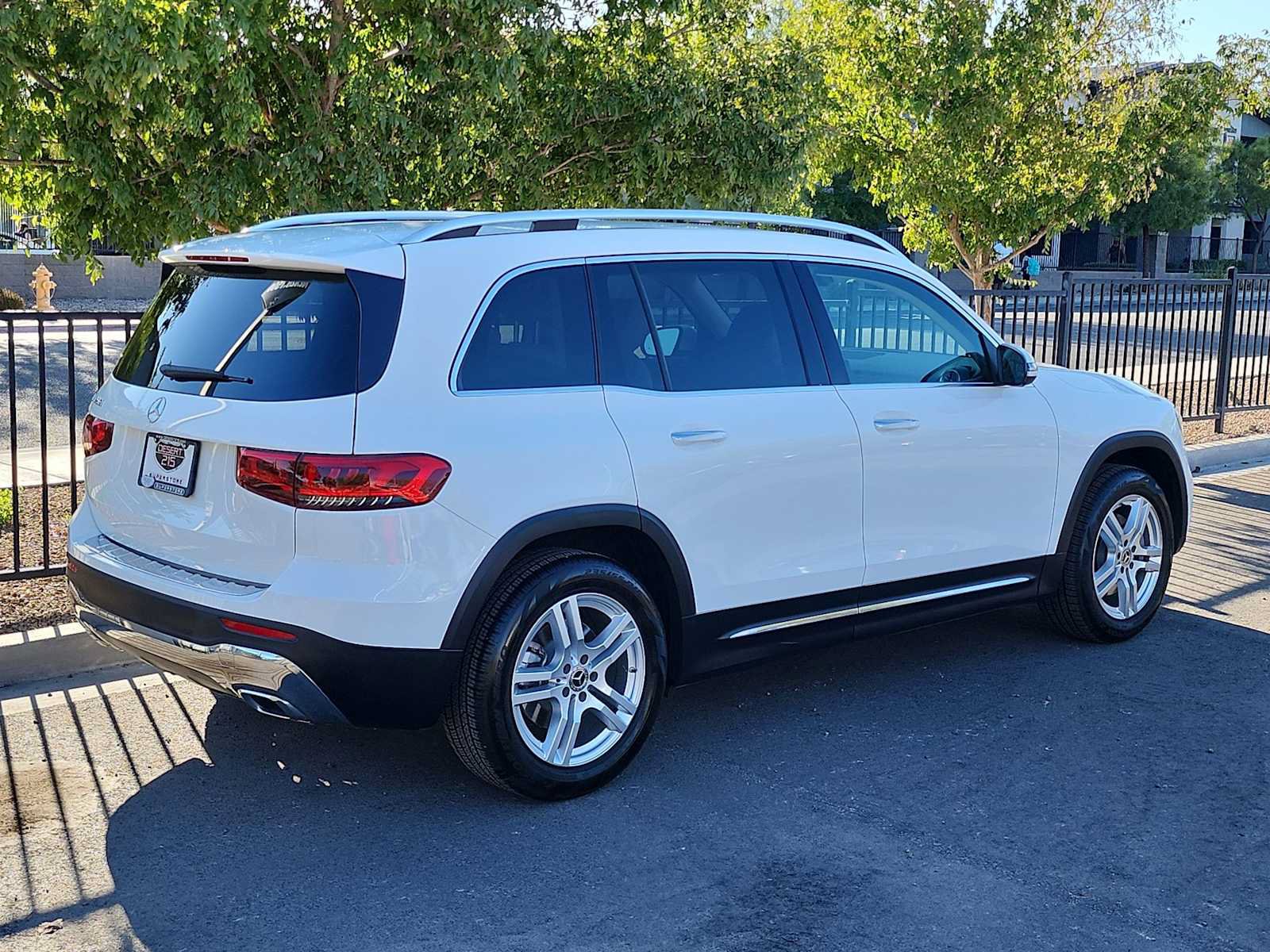 Used 2020 Mercedes-Benz GLB 250 image 8
