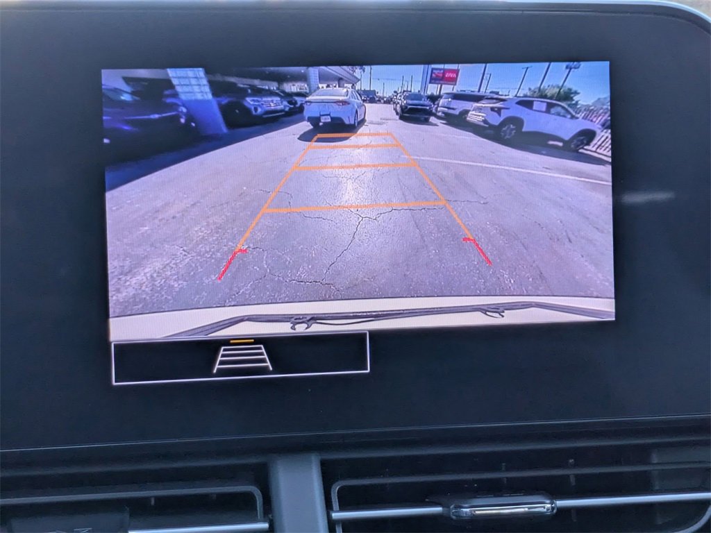 Used 2025 Chevrolet Trax LS image 17