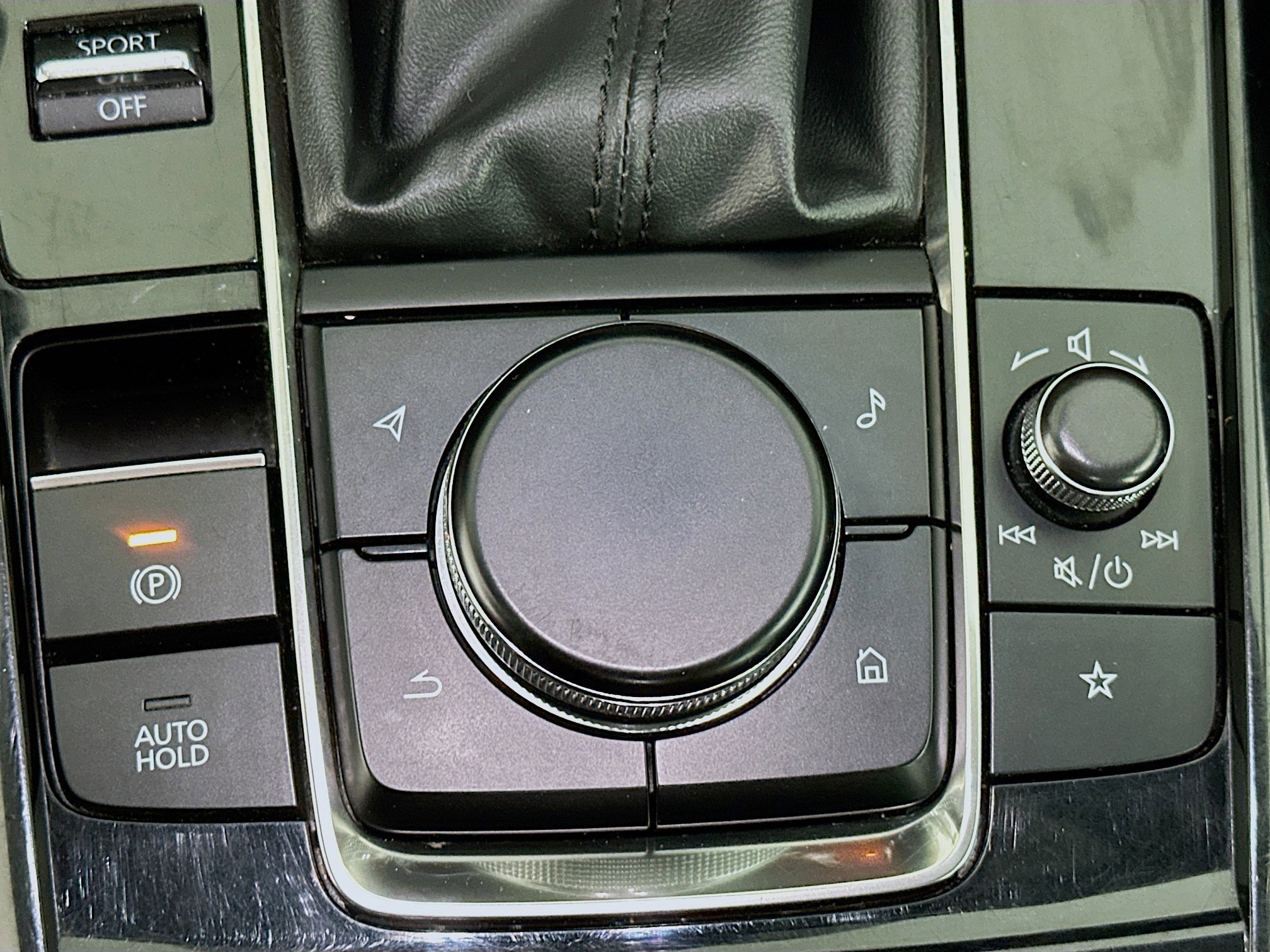 Used 2024 MAZDA CX-30 AWD 2.5 S w/ Preferred Package image 26