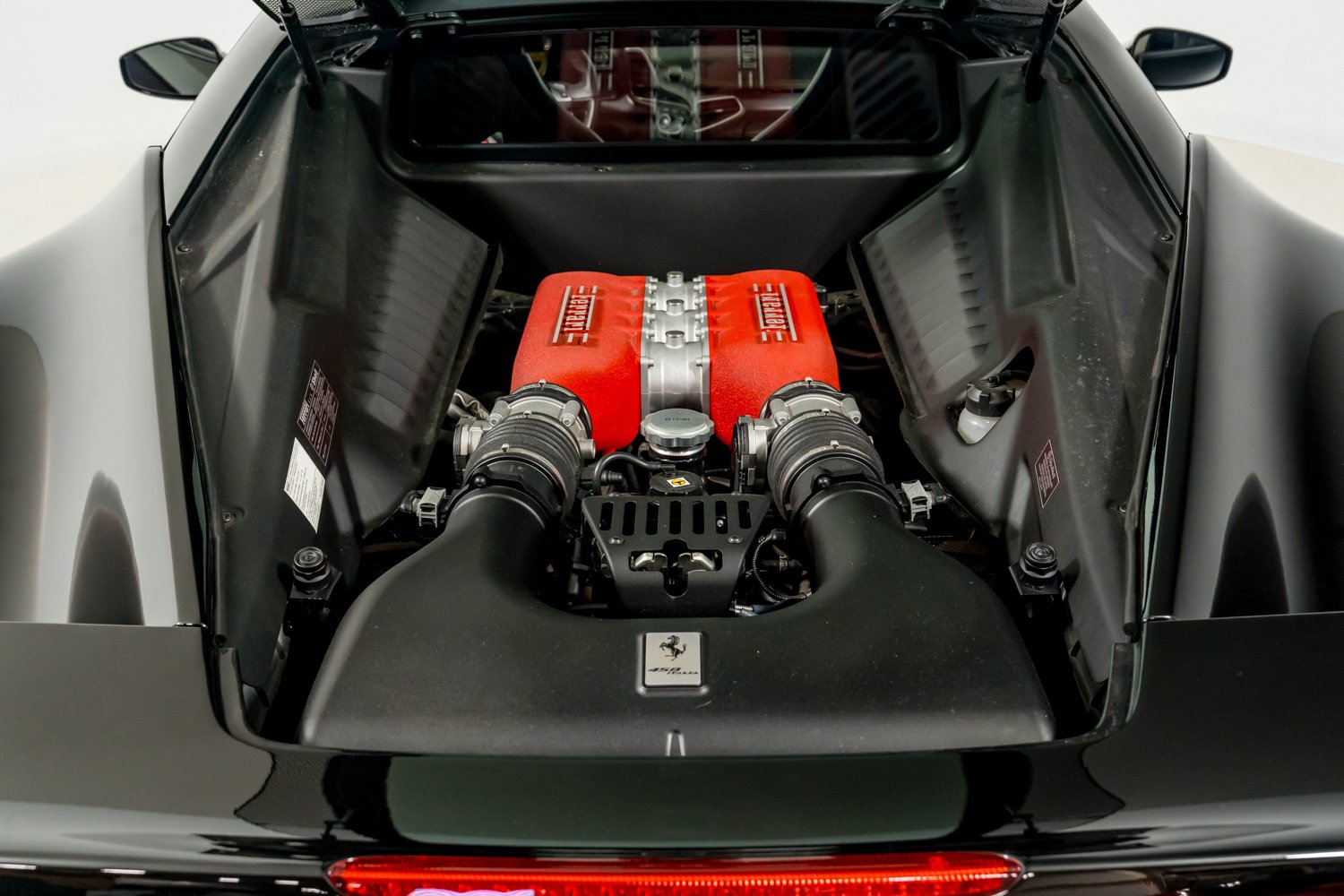 Used 2010 Ferrari 458 Italia Coupe RWD image 40