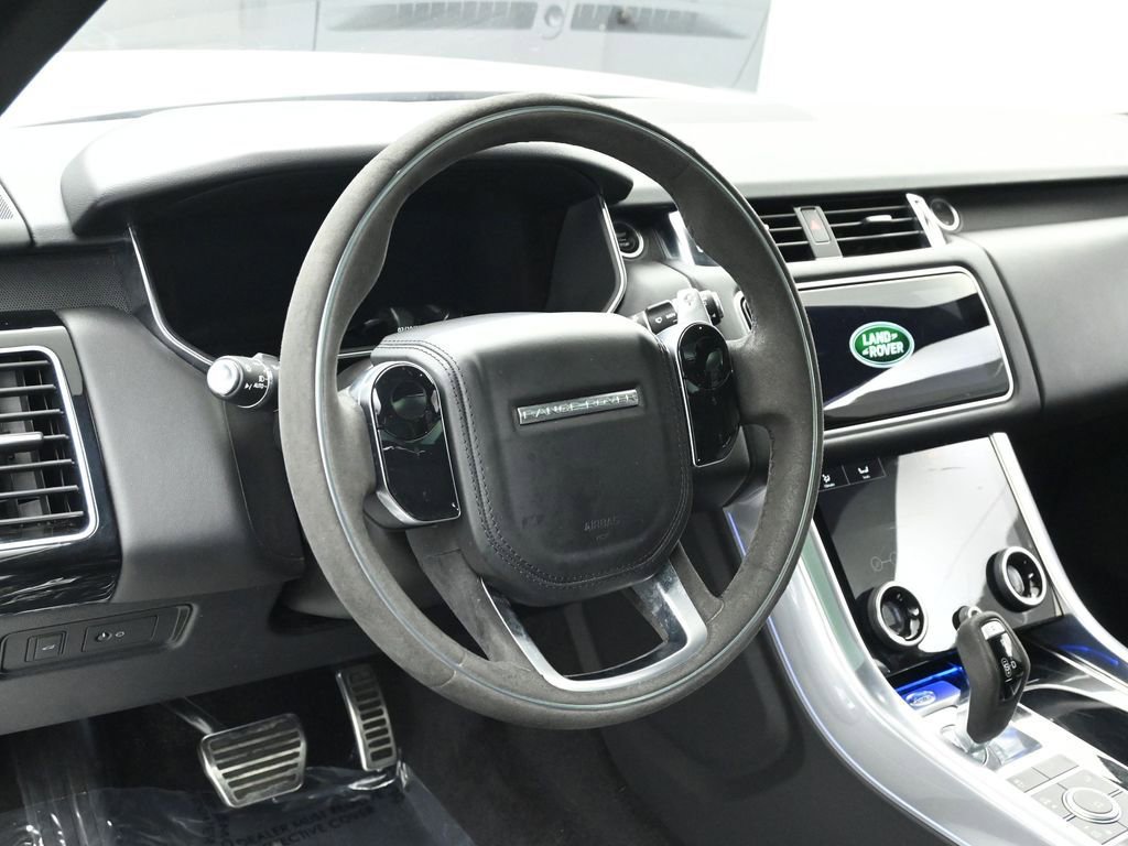 Used 2020 Land Rover Range Rover Sport HST image 25