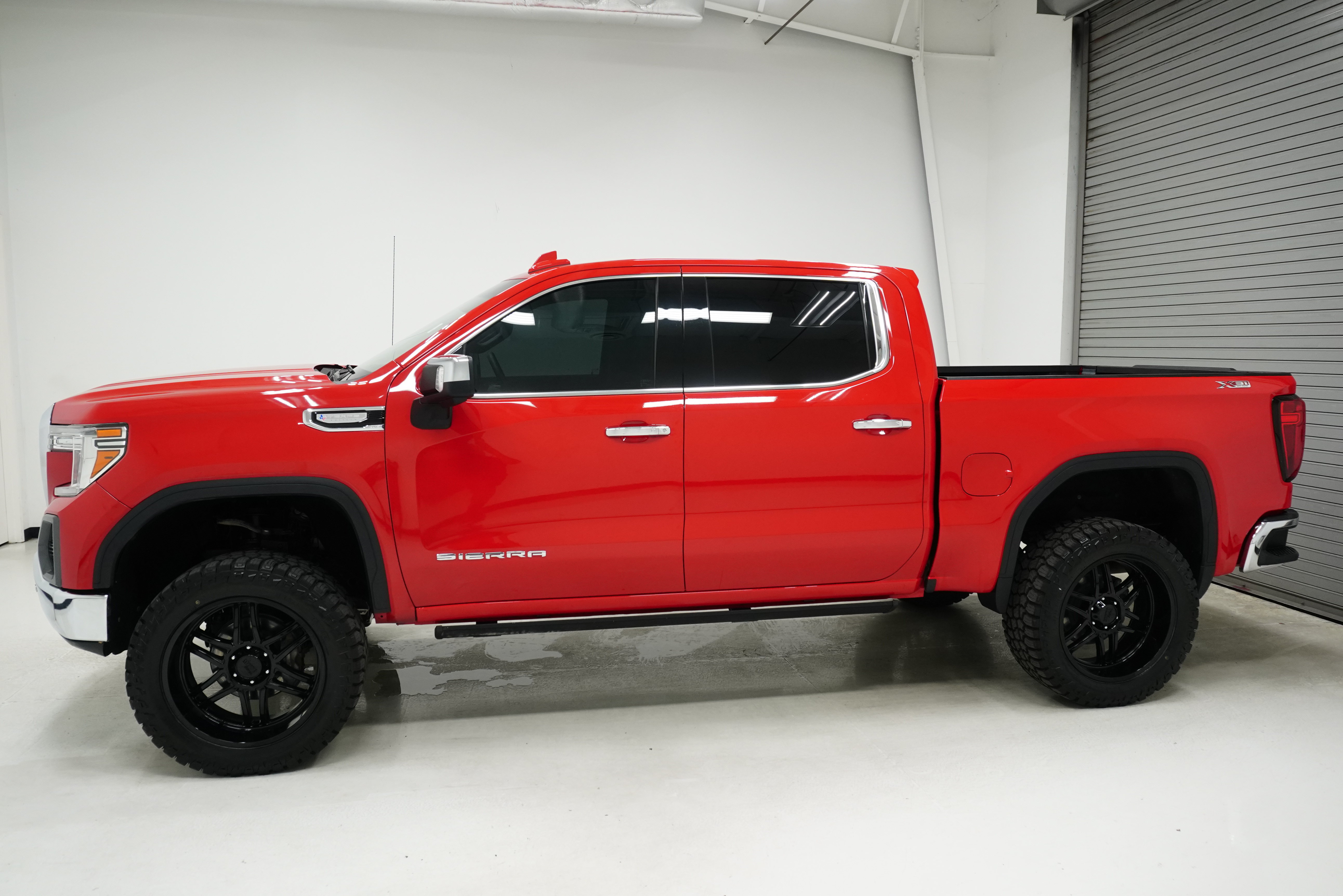 Used 2019 GMC Sierra 1500 SLT AWD/4WD image 6