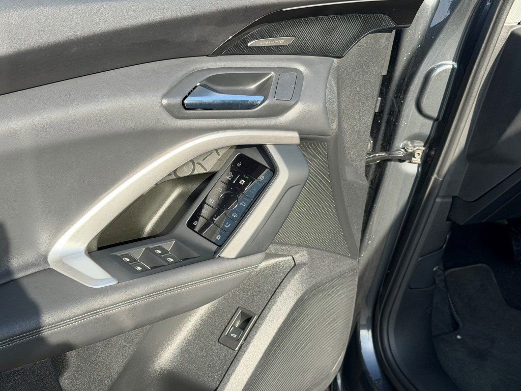 Certified 2025 Audi Q5 Premium Plus image 23