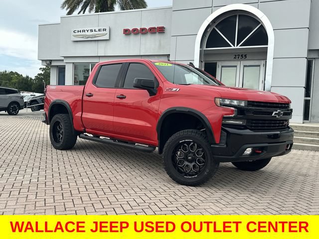 Used 2021 Chevrolet Silverado 1500 LT Trail Boss w/ Bed Protection Package AWD/4WD image 2