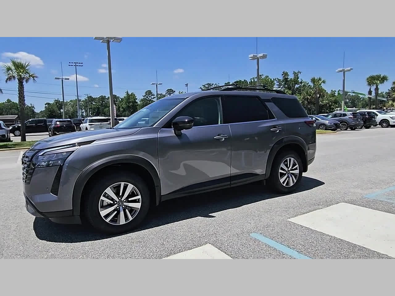 New 2026 Nissan Pathfinder SL FWD image 22