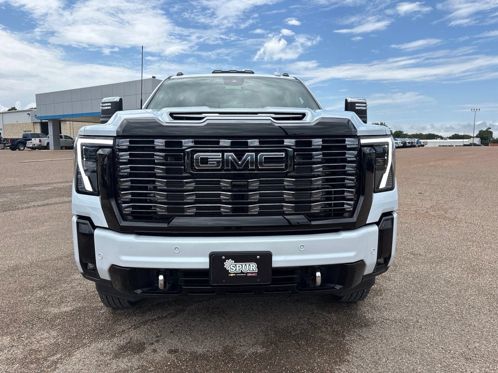New 2026 GMC Sierra 3500 Denali Ultimate AWD/4WD image 9