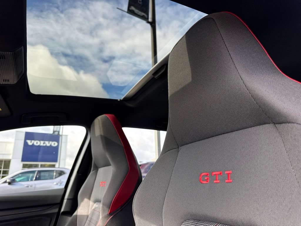 Used 2024 Volkswagen GTI SE FWD image 14