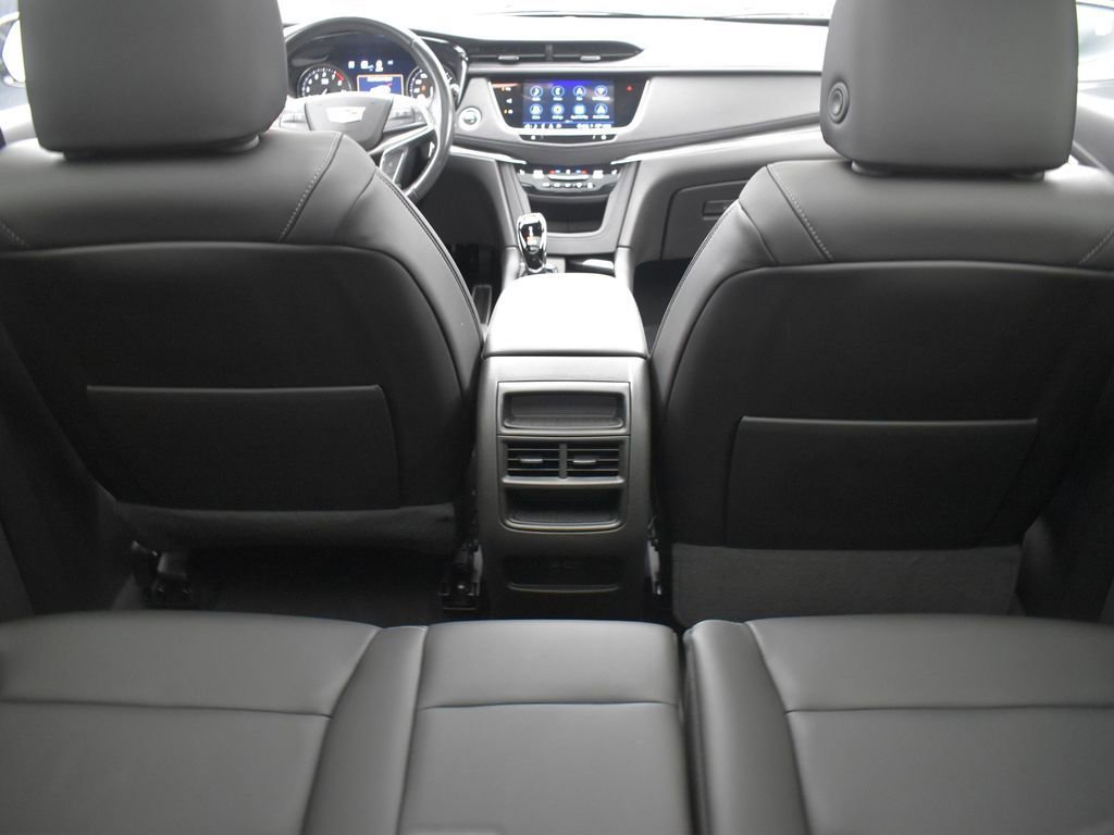 Used 2022 Cadillac XT5 Sportv w/ LPO, ONYX Package image 31