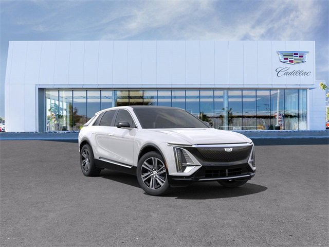 New 2025 Cadillac Lyriq Luxury w/ LPO, Floor Liner Package