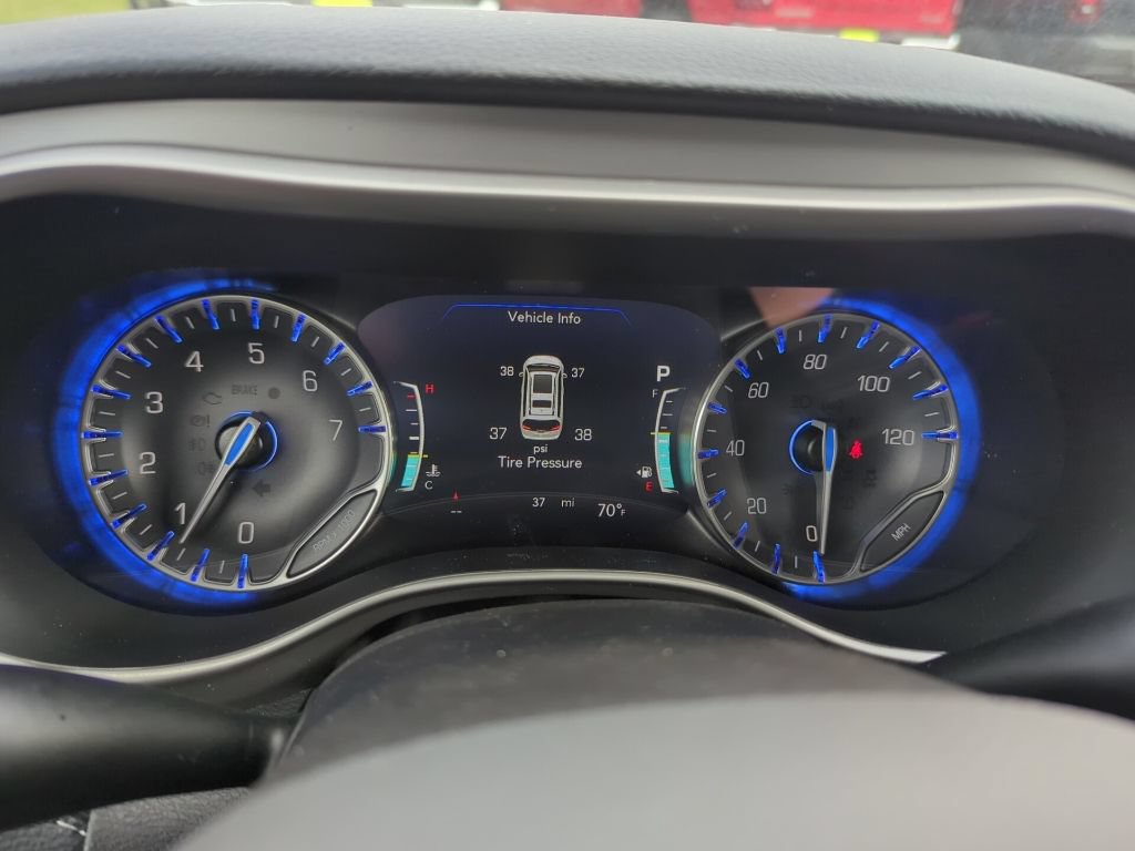 New 2027 Chrysler Pacifica Limited AWD/4WD image 32