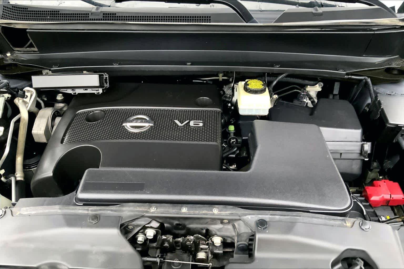 Used 2014 Nissan Pathfinder SL AWD/4WD image 28