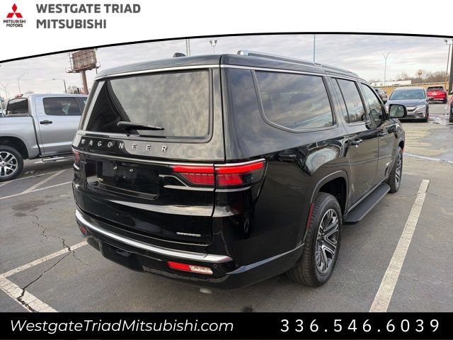 Used 2024 Jeep Wagoneer L Series II AWD/4WD image 5