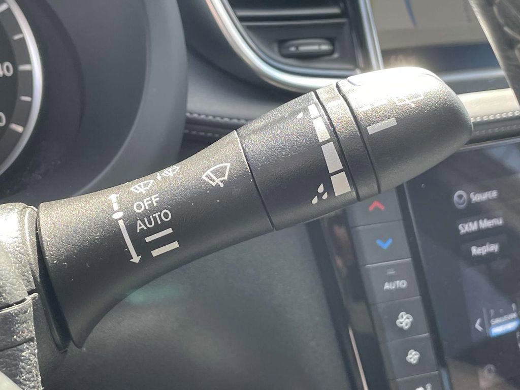 Used 2023 INFINITI QX55 Essential image 24