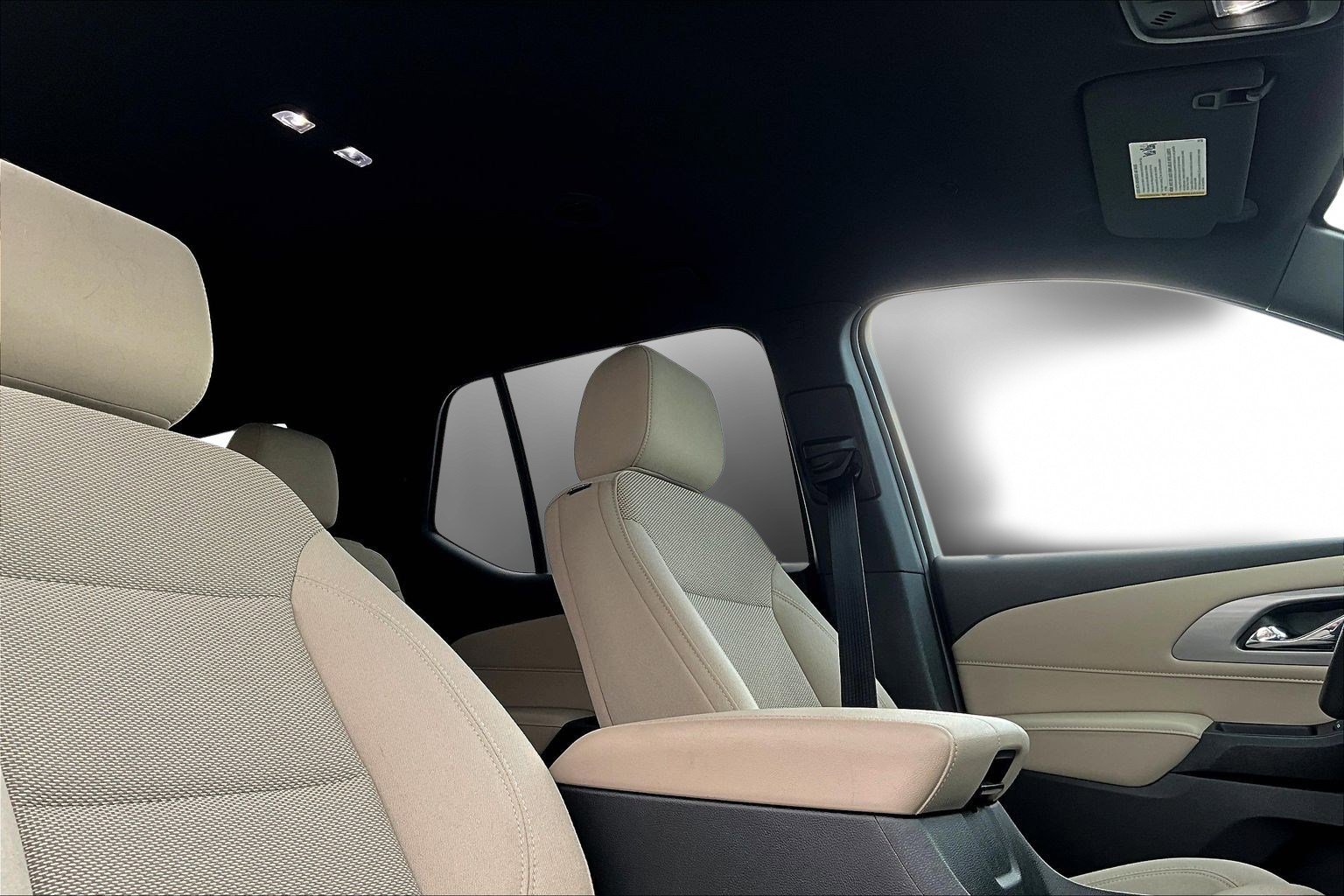 Used 2023 Chevrolet Traverse LS image 29