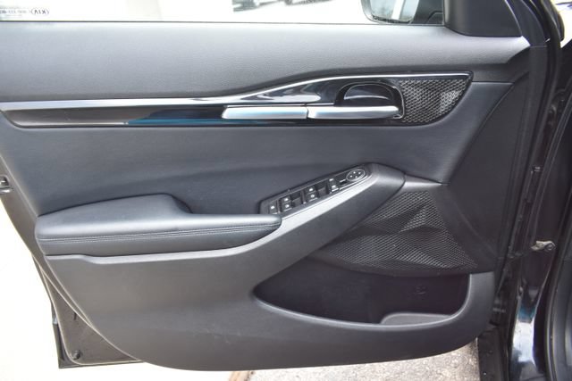 Used 2021 Kia Seltos S AWD/4WD image 16