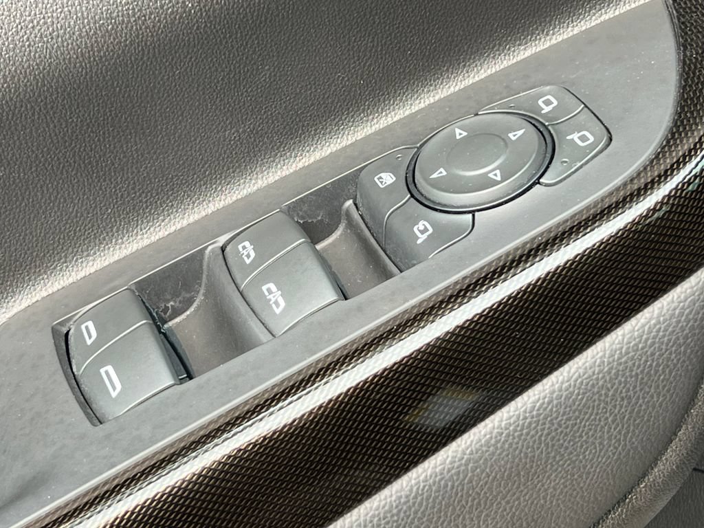 Used 2023 GMC Acadia AT4 w/ Technology Package AWD/4WD image 18