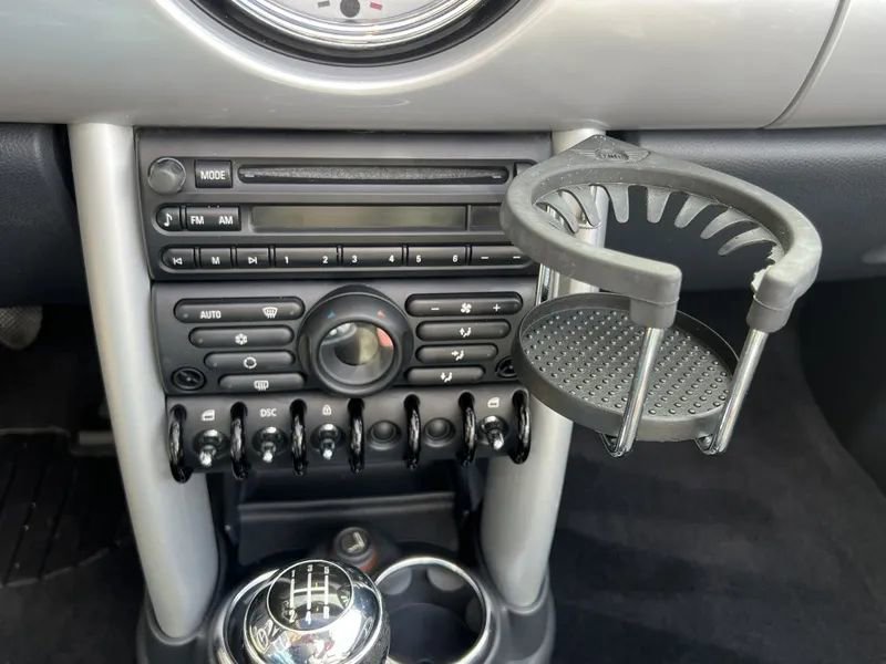 Used 2005 MINI Cooper Convertible image 20