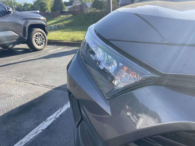Used 2019 Toyota RAV4 LE image 4
