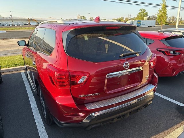 Used 2019 Nissan Pathfinder SL image 11