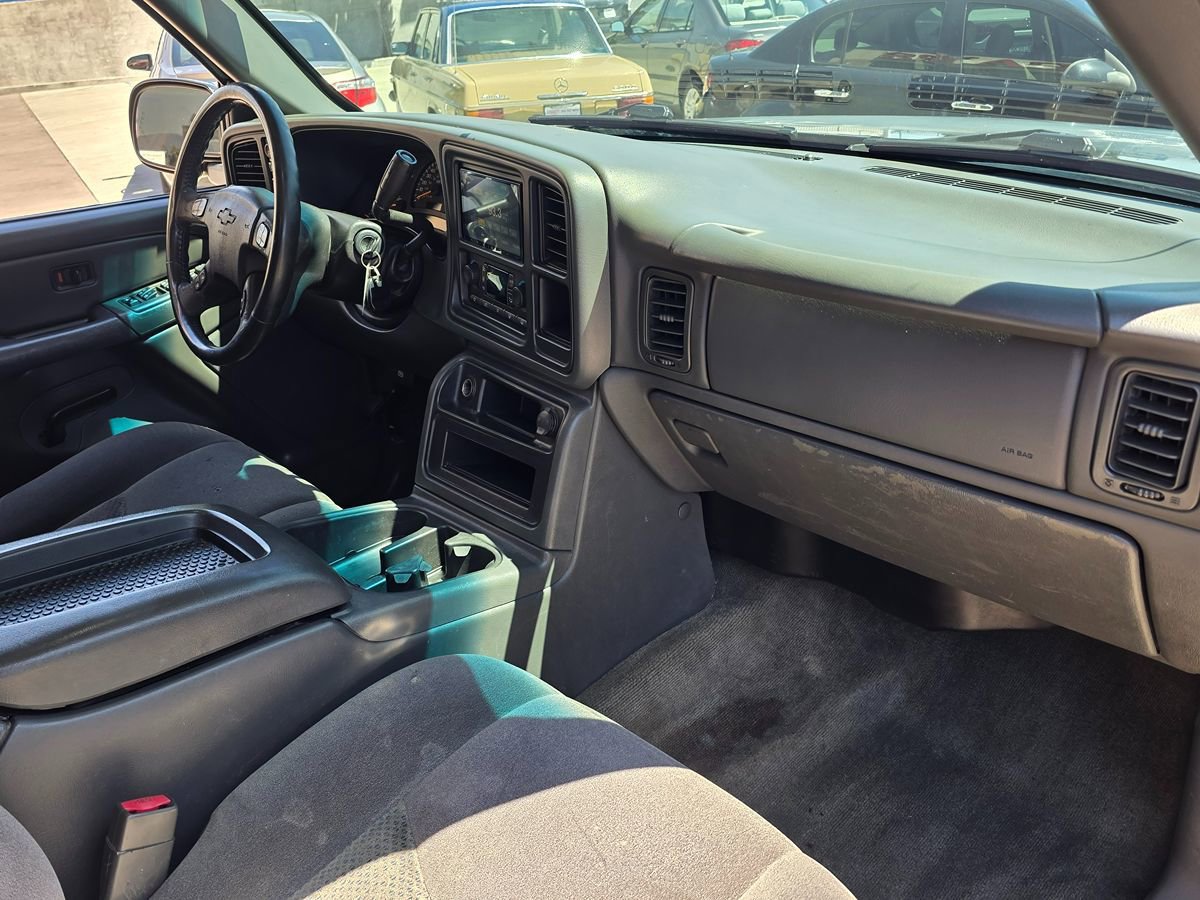 Used 2005 Chevrolet Silverado 1500 LS AWD/4WD image 15
