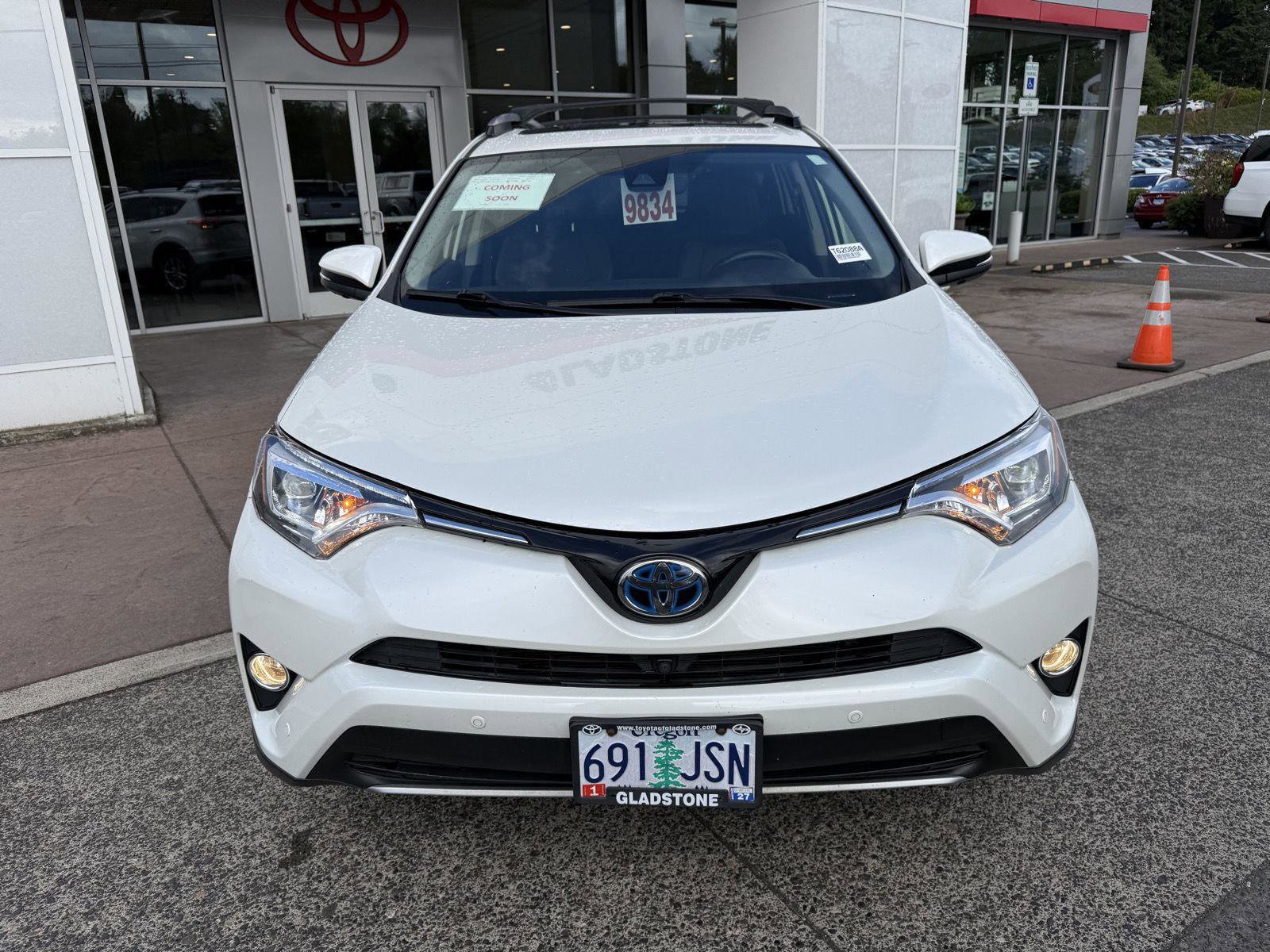 Used 2017 Toyota RAV4 Limited w/ Advanced Technology Package AWD/4WD image 10