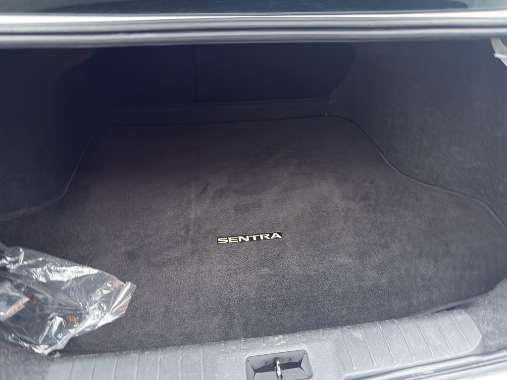 Used 2024 Nissan Sentra SV FWD image 17