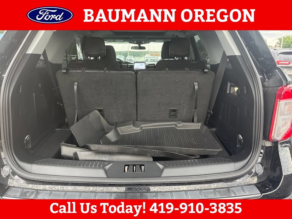 Used 2023 Ford Explorer XLT w/ Equipment Group 202A AWD/4WD image 12
