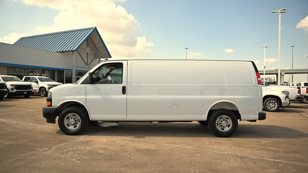 New 2025 Chevrolet Express 2500 Extended w/ Driver Convenience Package RWD image 3