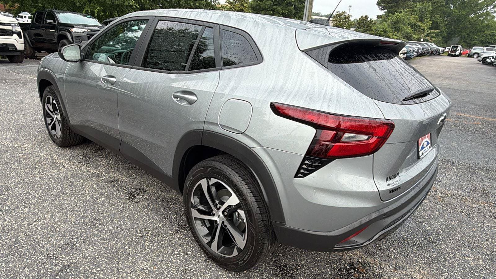 New 2026 Chevrolet Trax RS w/ Sunroof Package FWD image 11
