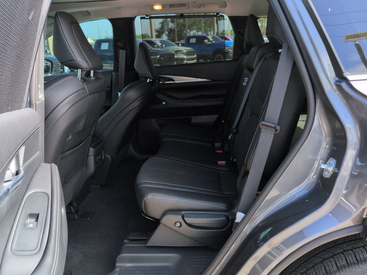 Used 2026 INFINITI QX60 Luxe w/ Cargo Package FWD image 14