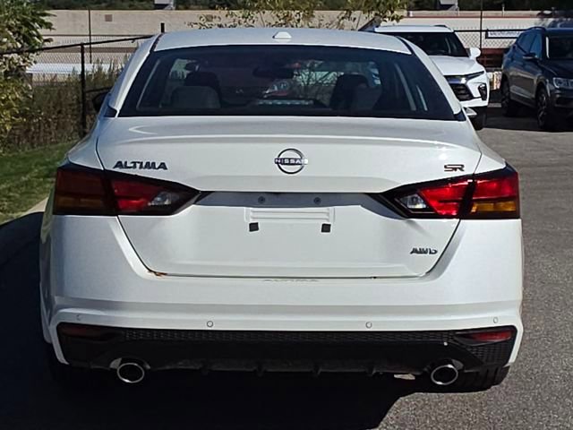 New 2025 Nissan Altima 2.5 SR w/ SR Premium Package image 24
