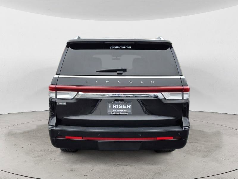 Used 2024 Lincoln Navigator L Reserve AWD/4WD image 4